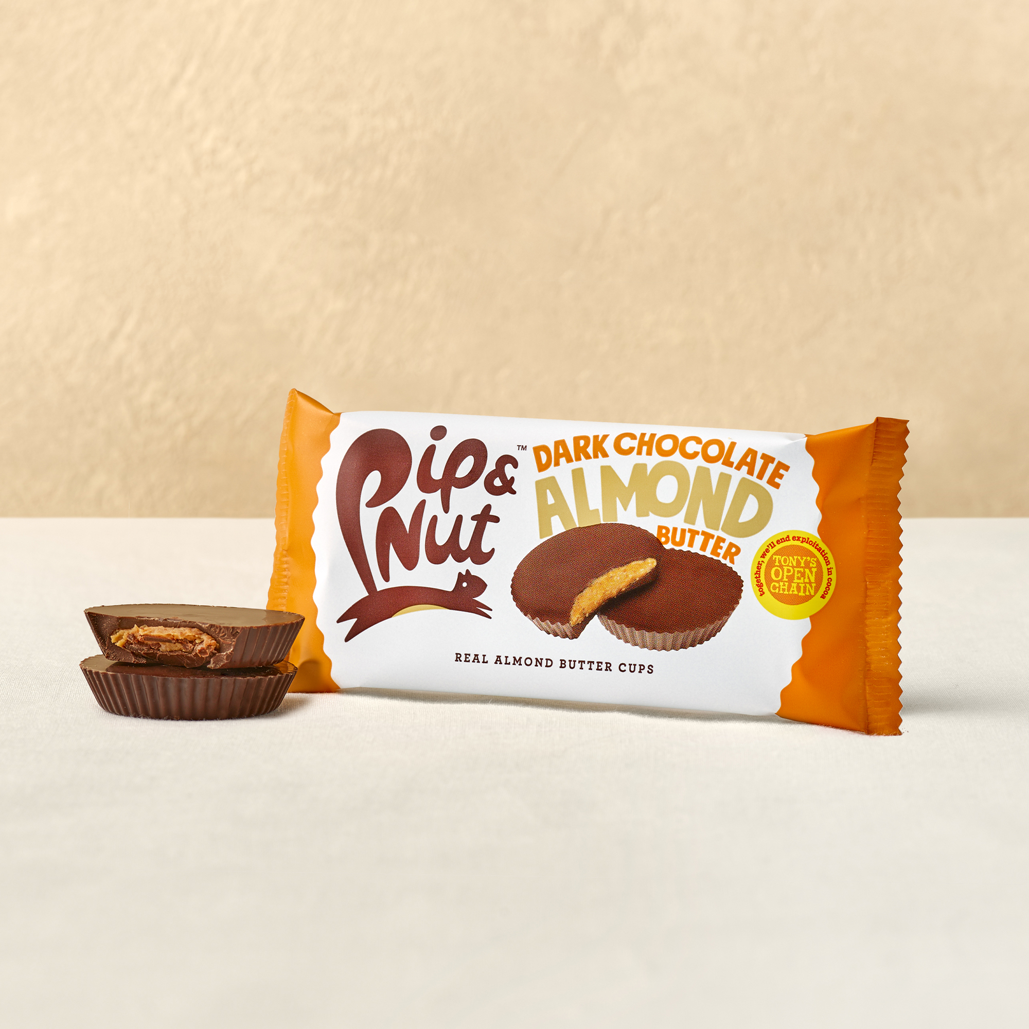 Pip & Nut Dark Chocolate Almond Butter Cups – 15 x 34g